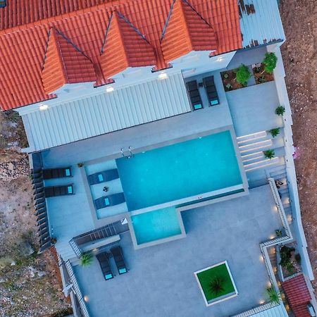 Villa Kruna With Breathtaking View ムーヴィクサ エクステリア 写真
