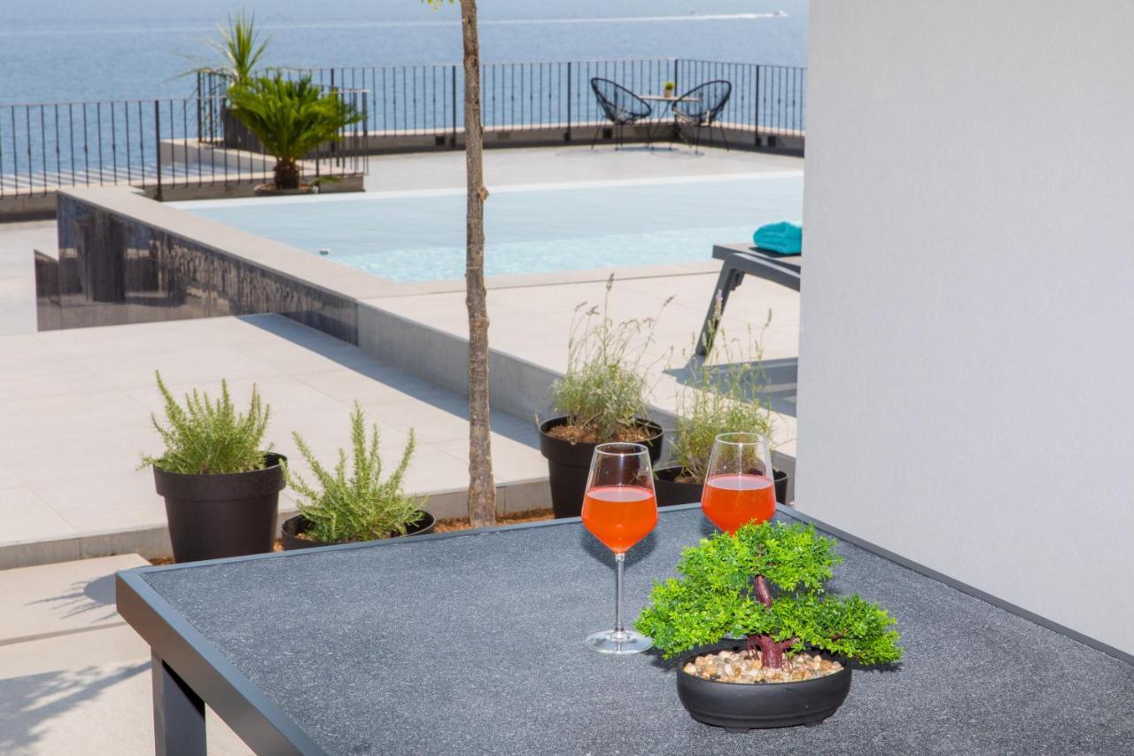Villa Kruna With Breathtaking View ムーヴィクサ エクステリア 写真