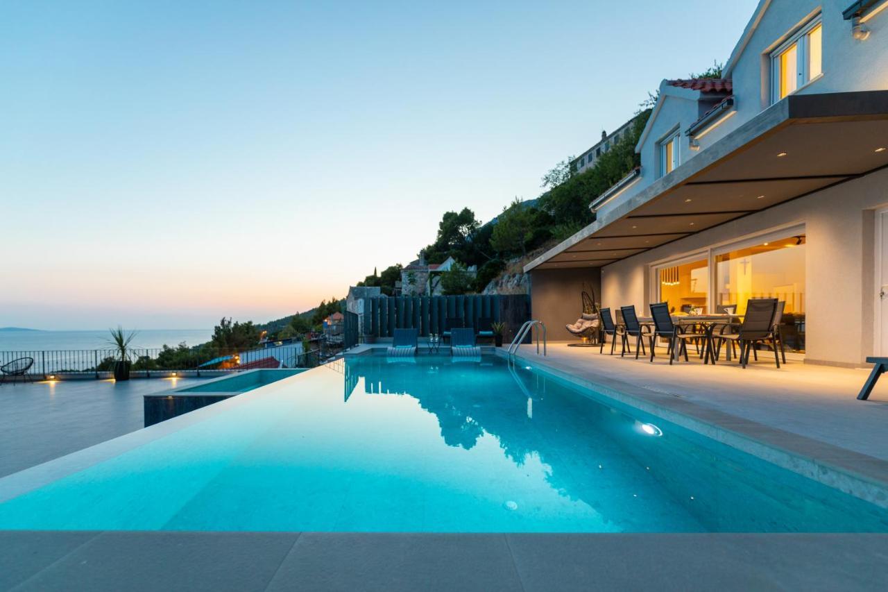 Villa Kruna With Breathtaking View ムーヴィクサ エクステリア 写真